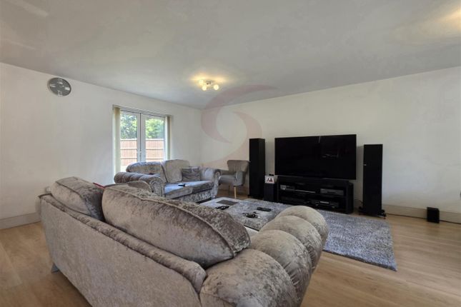 5, Groby Road Gardens, Leicester photo 3