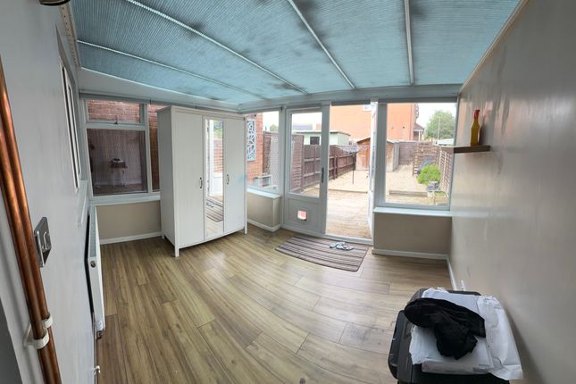 14, Welham Walk, Leicester photo 5