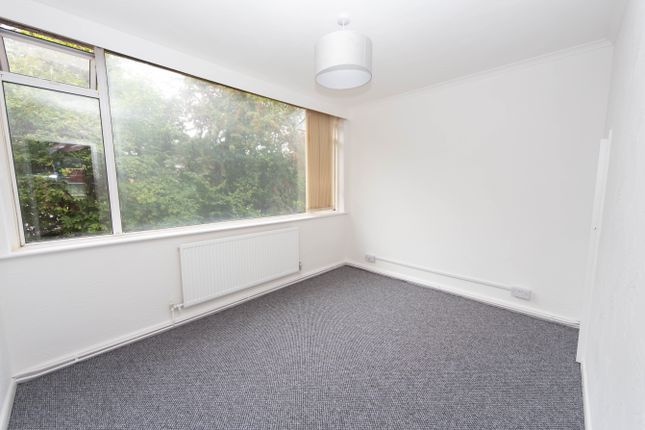 Flat to rent in Chulmleigh Close, Rumney, Cardiff