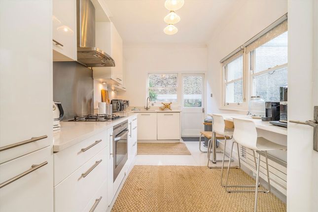 Flat 2, 62, Warwick Avenue, London photo 3