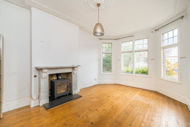 11, Glenshiel Road, London photo 4