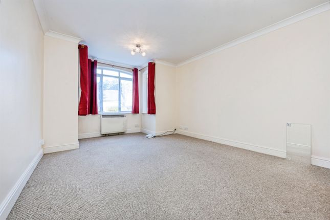 29, Latium Close, St. Albans photo 2