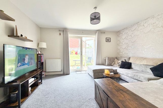 5, Wade Close, Barnsley photo 2
