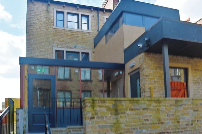 Studio to rent in Florences Studios, 6 Macauley Street, Huddersfield