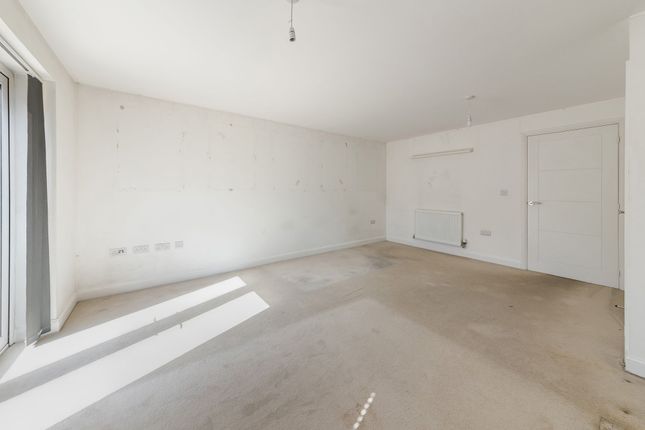 22 Wintergreen Close, Didcot photo 4