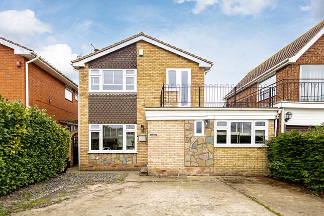 Thumbnail Link-detached house for sale in Kellington Road, Canvey Island