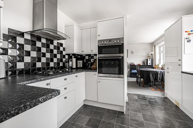 5B, Roundabout Lane, Welwyn photo 4