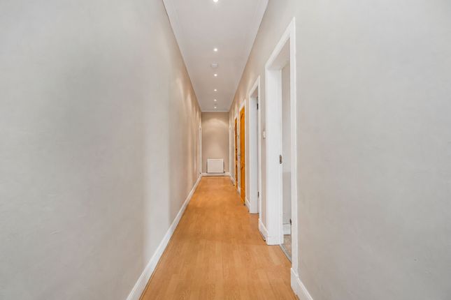 178 South Mid Street, Bathgate photo 2