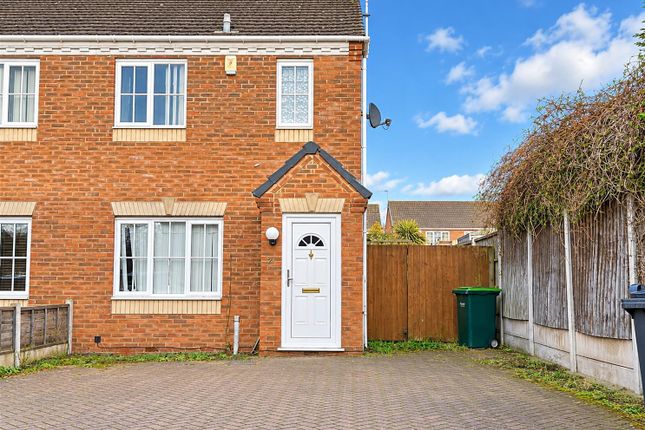 3-bed semi-detached on Delamere Drive, Walsall, £1,150/mo