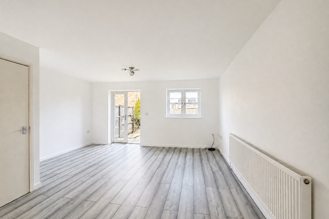 5 The Willows, Westgate-on-Sea photo 3