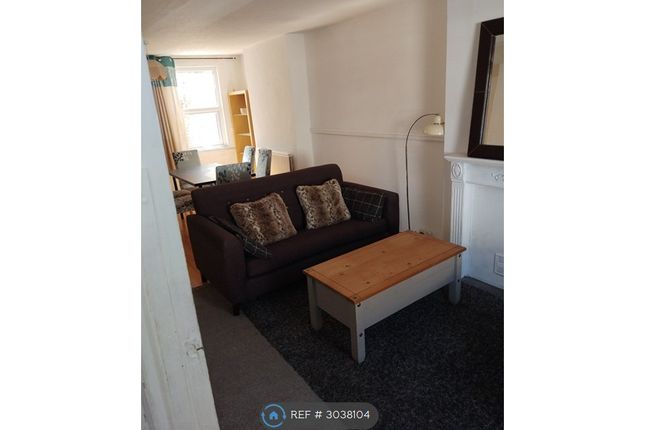Clarendon Place, Dover photo 3