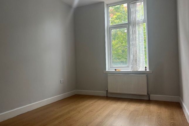 1302, Greenford Road, Greenford photo 4