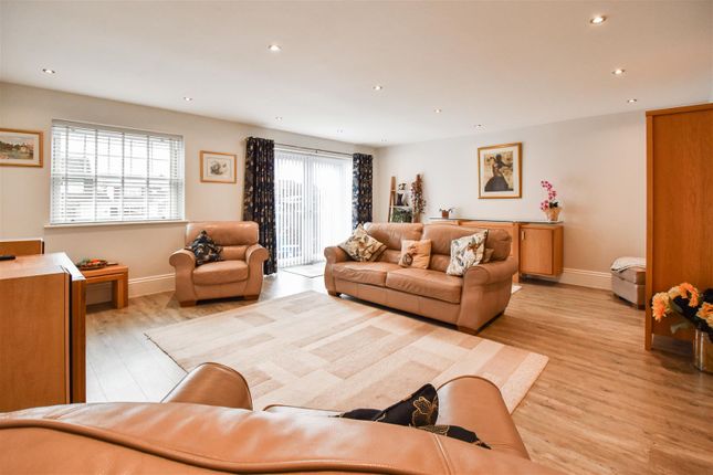 16, Homeway, Romford photo 3