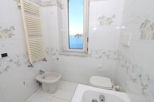 Apartment for sale in Liguria, Genova, Genova