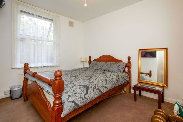 Flat for sale in Overcliff Road, London