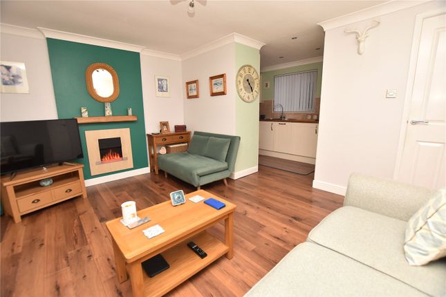15, High Bank Close, West Yorkshire photo 2