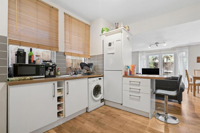 Hoyle Road, London photo 3