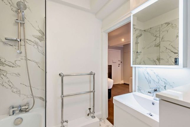 Flat 7, Pelham Court, London photo 4