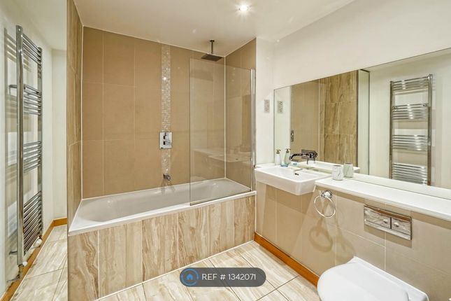 Brecon Lodge Wintergreen Boulevard, West Drayton photo 5