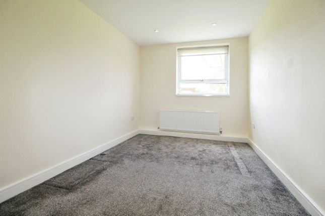 Flat to rent in Gleneagles, Gordon Avenue, Stanmore