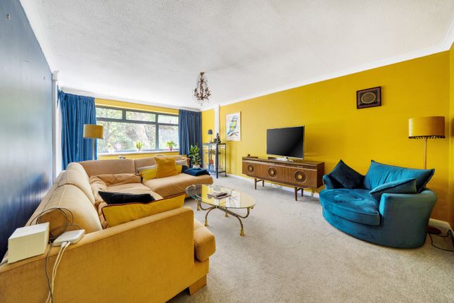 Flat 4, Bernersmede, 61, Blackheath Park, London photo 3