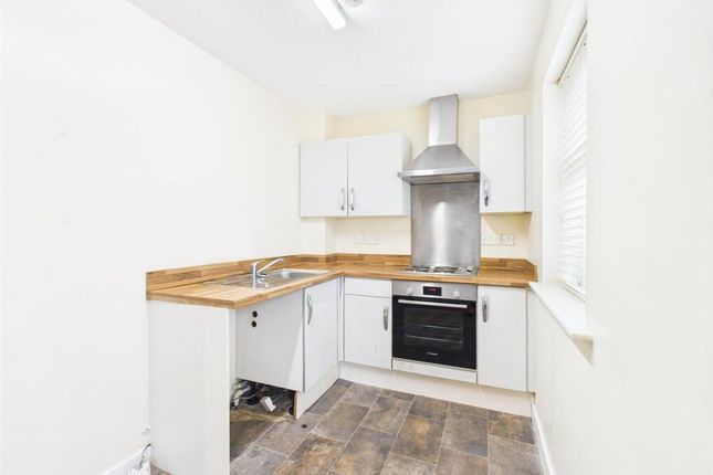 2, James Court, Pontefract photo 4