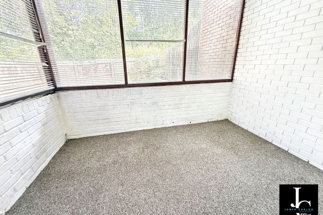 32, Dallamoor, Telford photo 3