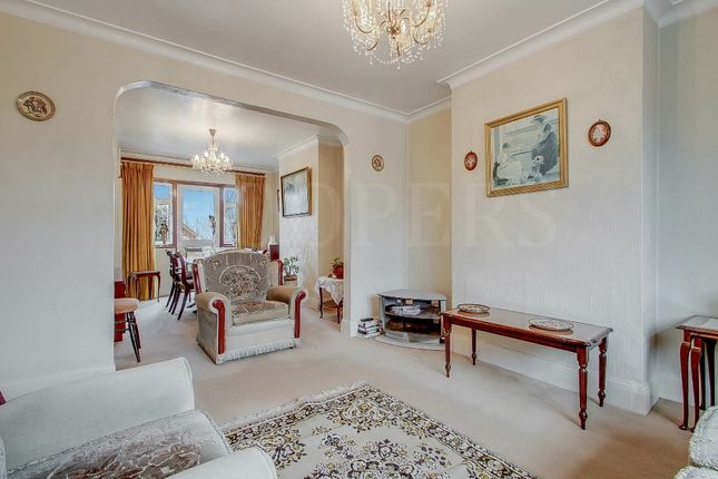 702, North Circular Road, London photo 2