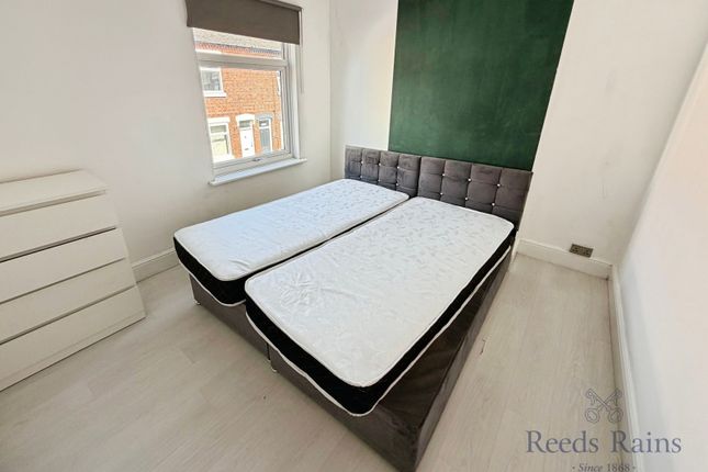 9, Compton Street, Staffordshire photo 3
