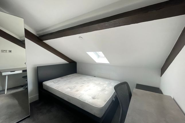 27, Globe House (LO), Manchester photo 3