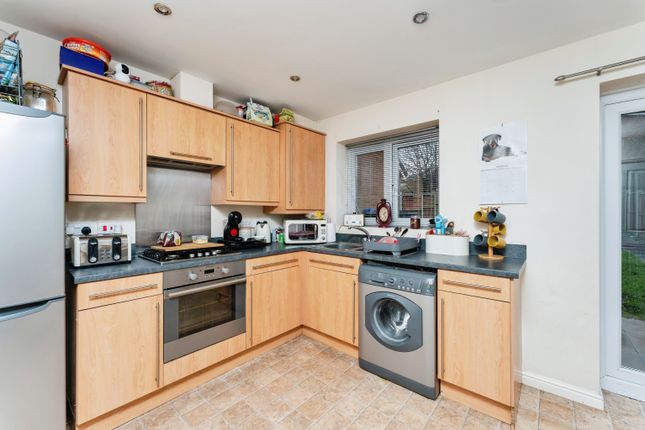 40, Jacks Wood Avenue, Cheshire photo 3