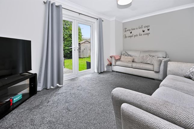 21, Pickley Court, Leigh photo 4