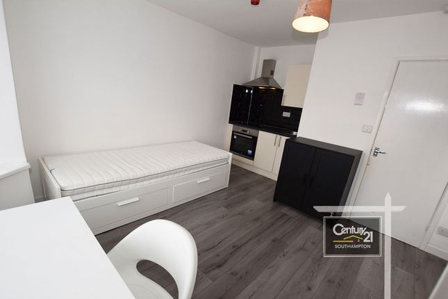 Flat 1,  90, Chestnut Road, SOUTHAMPTON photo 3