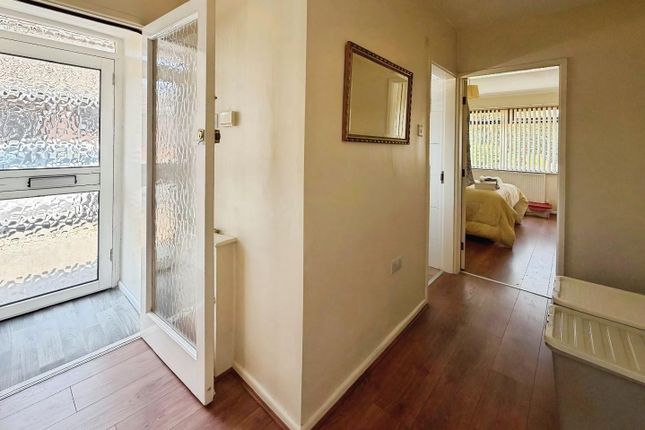 7, Windlehurst Drive, Manchester photo 5