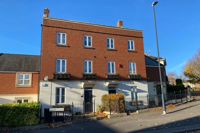 Thumbnail Town house for sale in Elgar Close, Swindon