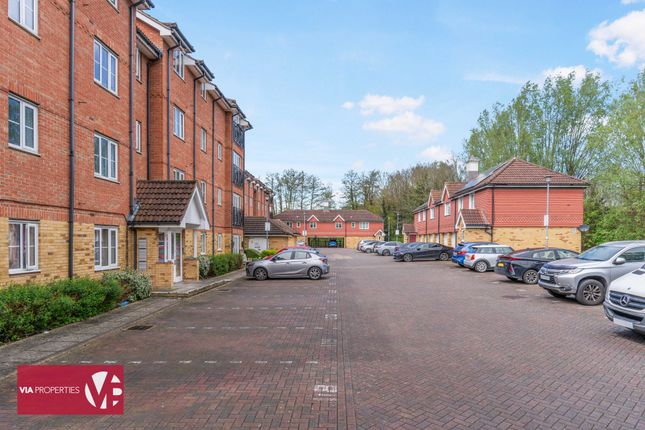 Flat for sale in Yukon Road, Broxbourne