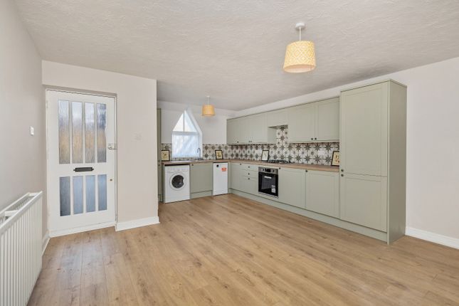 2, Harveys Way, Lewes photo 3