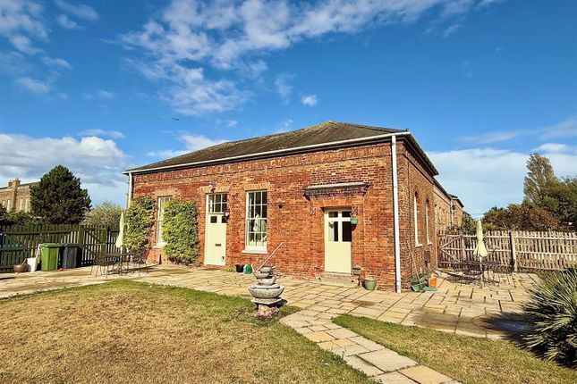 2-bed other on 10, The Cottages, Royal Naval Hospital, Great Yarmouth, £250,000