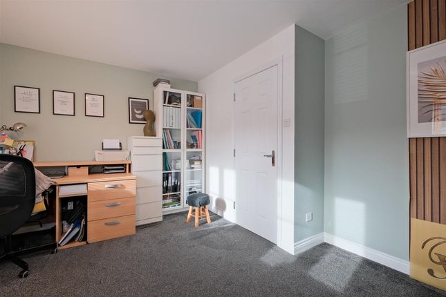 Town house for sale in Hawthorn Avenue, Cambuslang, Glasgow