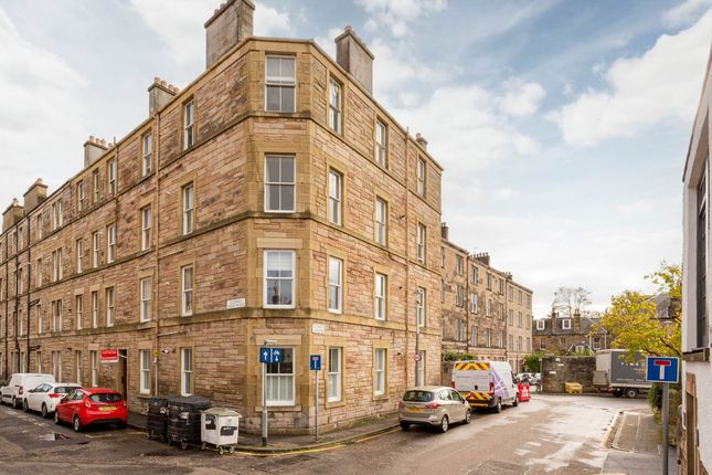 Flat to rent in Sciennes House Place, Marchmont, Edinburgh EH9