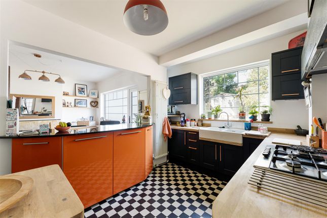 10, Wigram Road, Wanstead photo 4