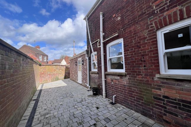 Terraced house to rent in Goodwins Road, King's Lynn