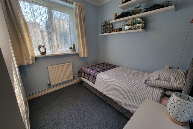 42, Alasdair Place, Claydon, Ipswich, Suffolk, IP6 photo 4
