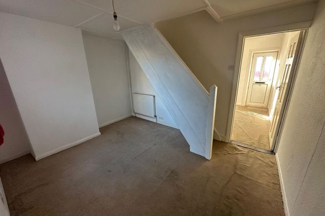 52 James Street, Sheerness photo 5