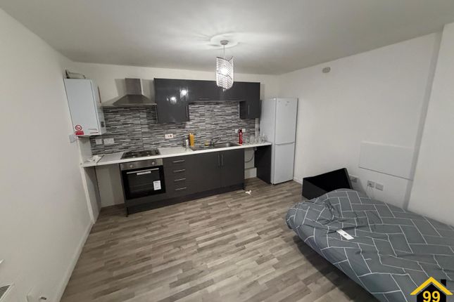 Flat 2, 1 Marlborough Road, Gillingham photo 4