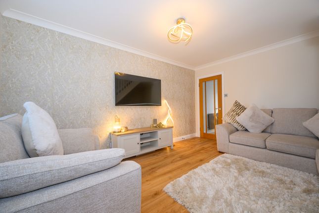 2 Rossett Close, Warrington photo 3