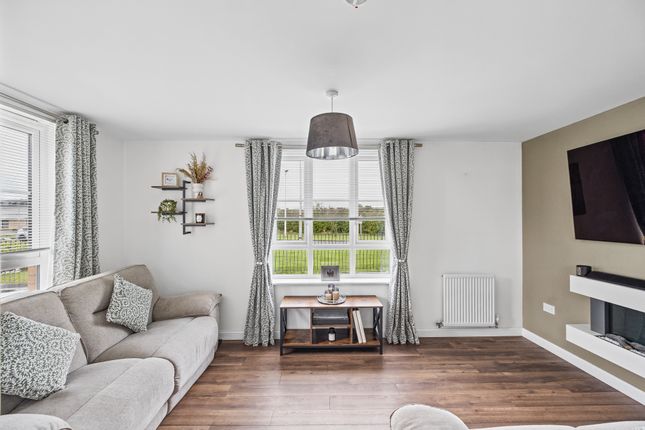2 Cot Castle View West, Stonehouse, Larkhall photo 4