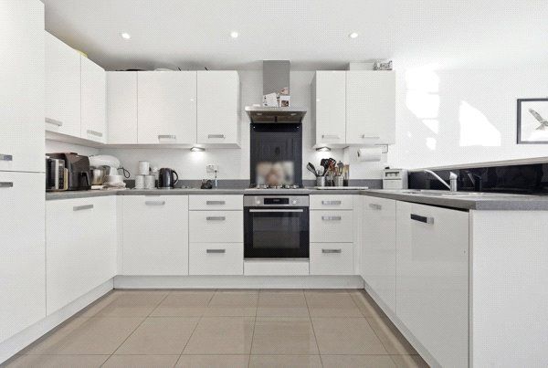 29, Cooper Smith Road, Bishop's Stortford photo 4