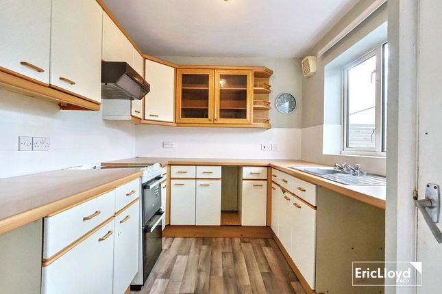 44, Pillar Avenue, Brixham photo 4