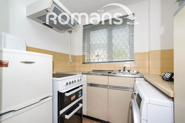 14, Birdcombe Road, Swindon photo 4